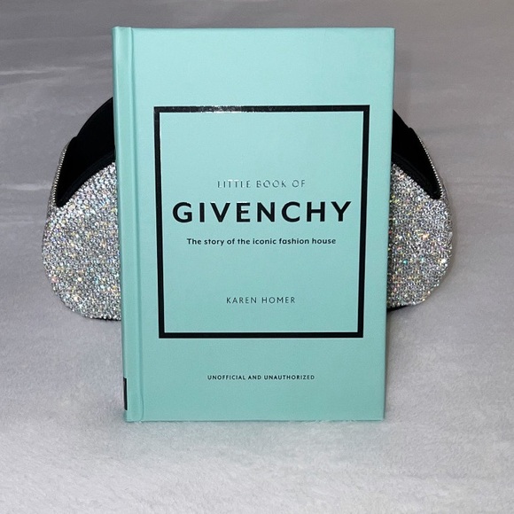 🩵Little Book Of Givenchy - Picture 4 of 8